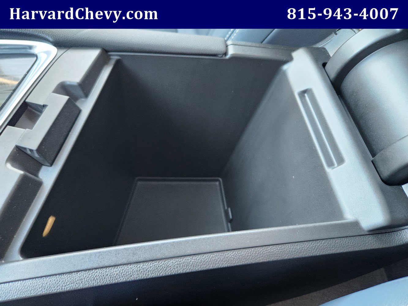 Used 2021 Buick Enclave Essence image 13