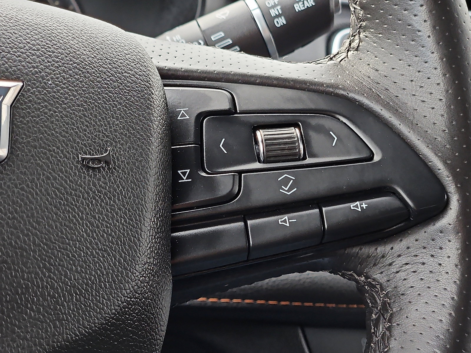 Used 2019 Cadillac XT4 Sport image 21