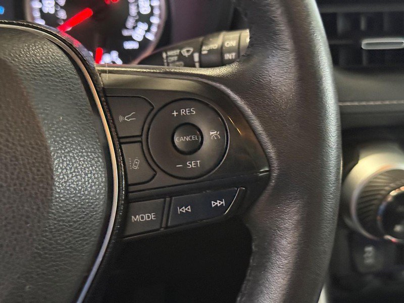 Used 2021 Toyota RAV4 XLE Premium AWD/4WD image 20