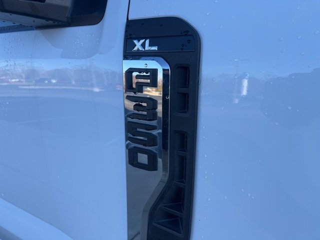 Used 2023 Ford F350 XL w/ Snow Plow Prep Package image 4
