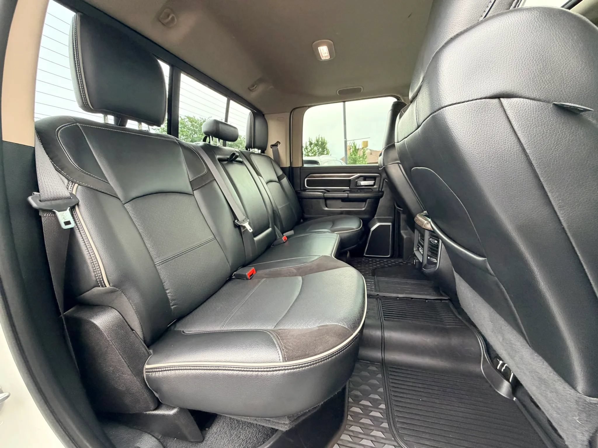Used 2019 RAM 3500 Laramie AWD/4WD image 23