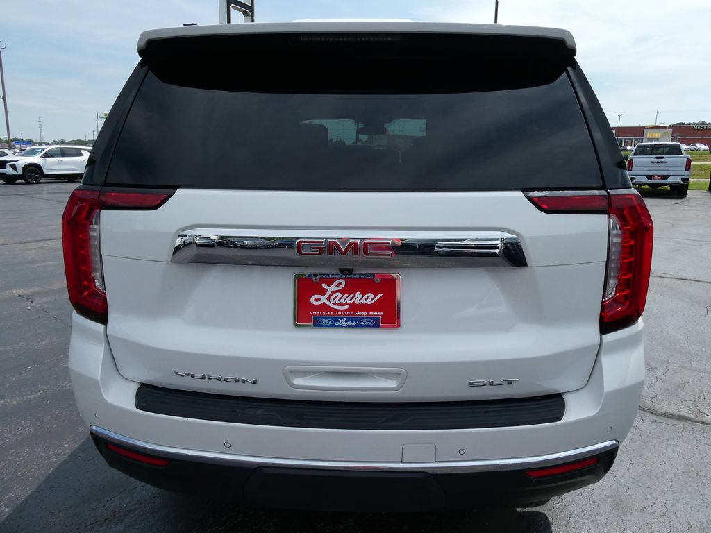 Certified 2024 GMC Yukon SLT w/ SLT Luxury Package AWD/4WD image 6