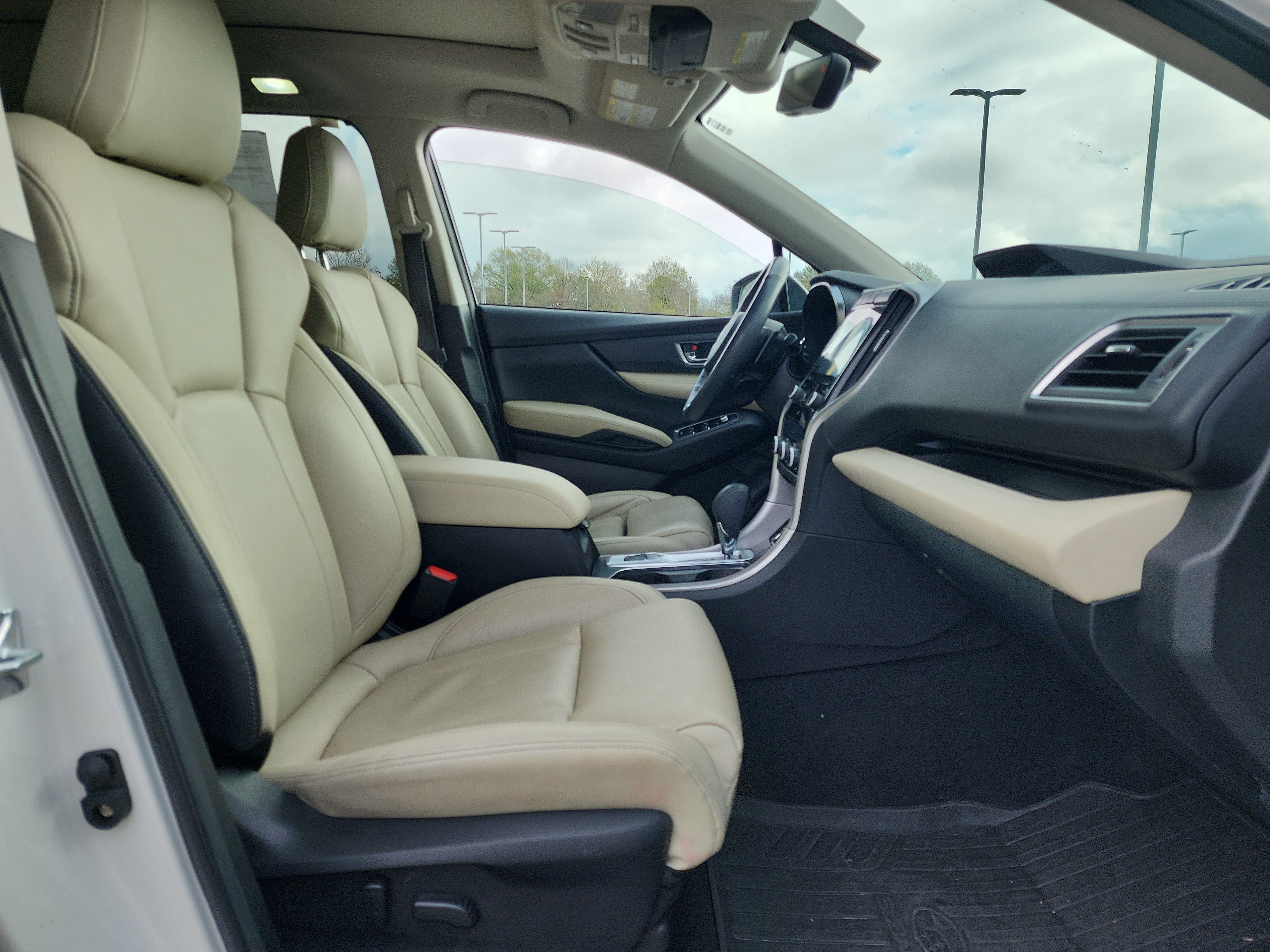 Used 2022 Subaru Ascent Limited w/ Technology Package image 17