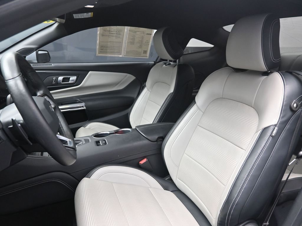 Used 2024 Ford Mustang GT Premium image 17