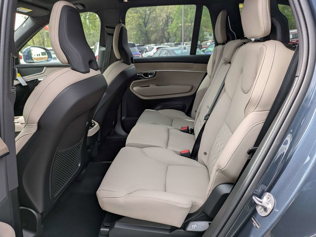 New 2026 Volvo XC90 B5 Core AWD/4WD image 15
