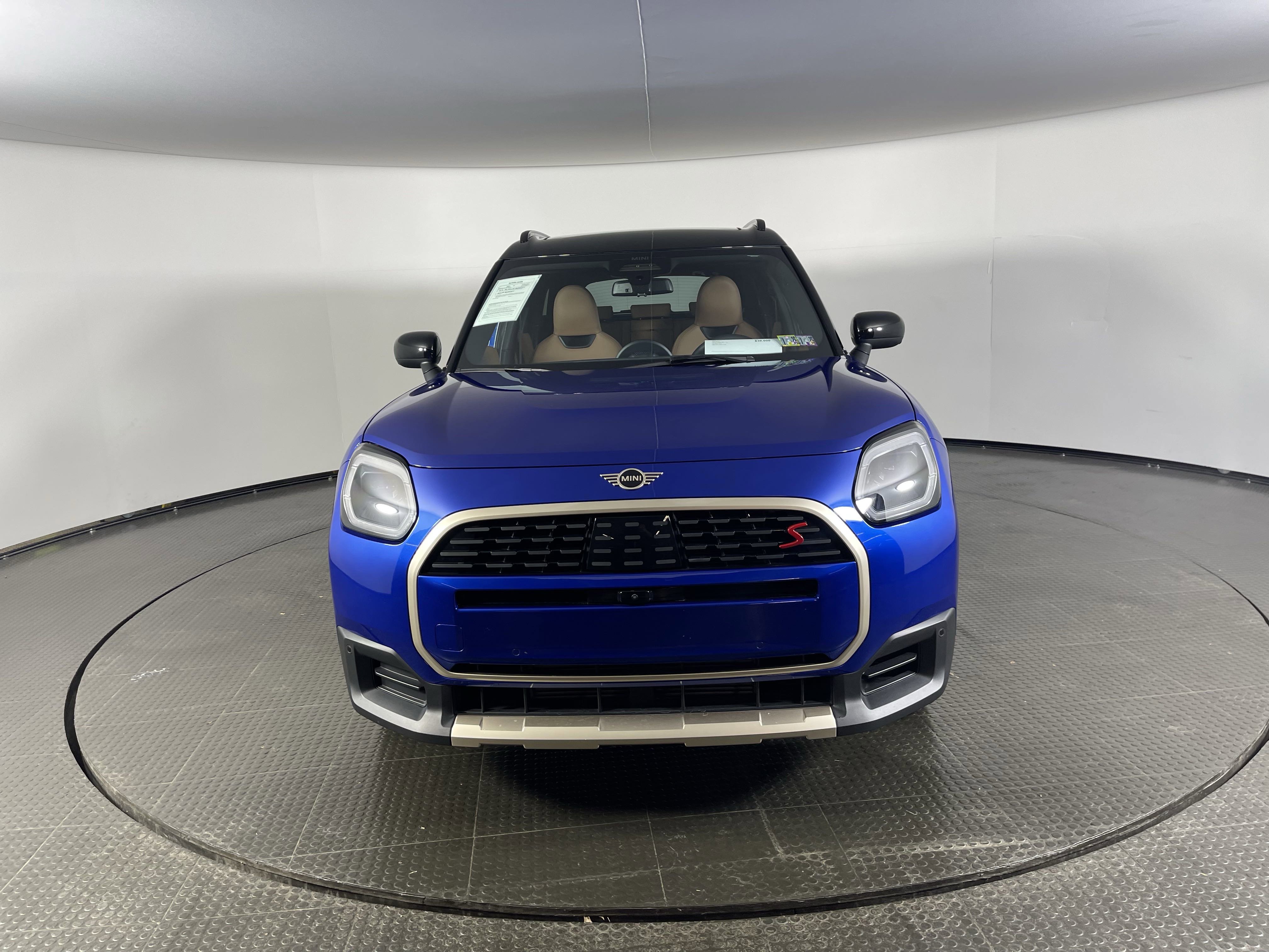 Used 2025 MINI Cooper Countryman S w/ Comfort Package Max image 9