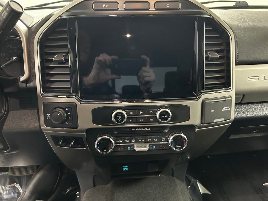 Used 2022 Ford F350 Lariat w/ Lariat Value Package image 18