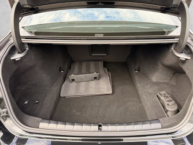 Used 2024 BMW 740i xDrive w/ Premium Package 2 image 6