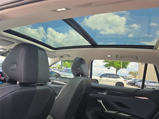 New 2026 Volkswagen Tiguan SE image 24