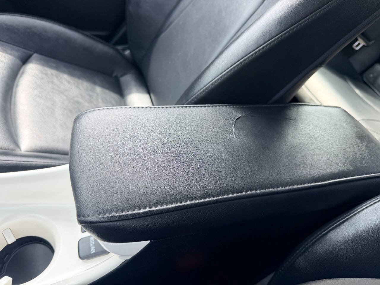 Used 2016 Toyota Prius Four w/ Advanced Technology Package image 40