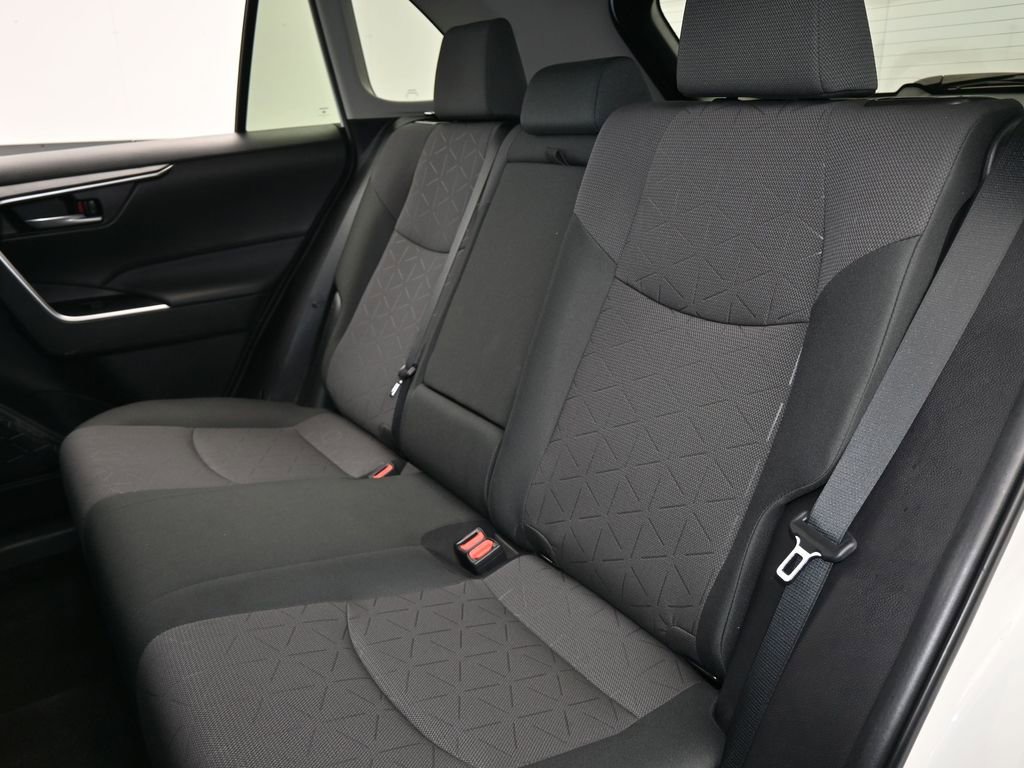 Used 2023 Toyota RAV4 XLE image 32