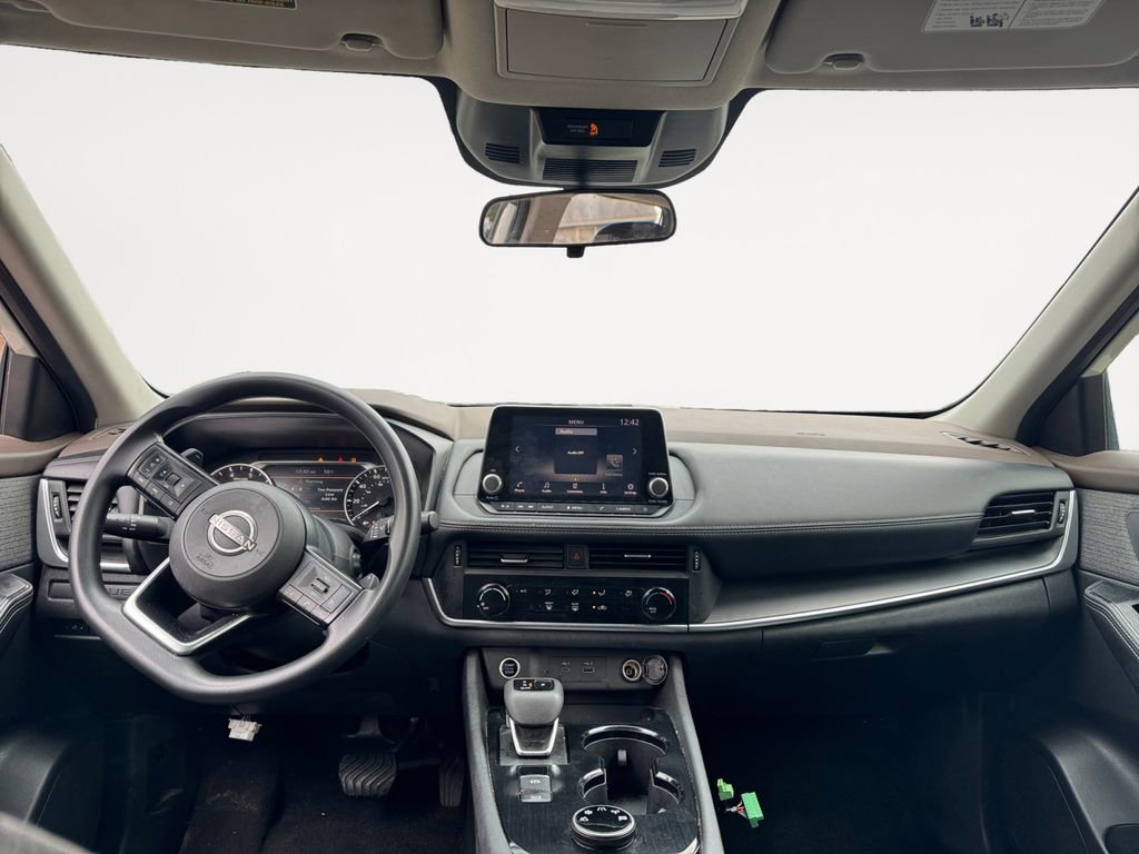 Used 2022 Nissan Rogue S image 10