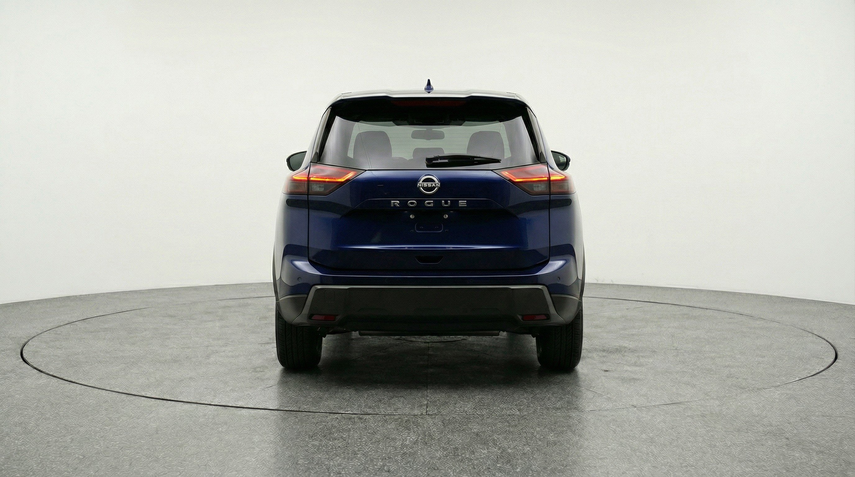 Used 2025 Nissan Rogue SV image 7