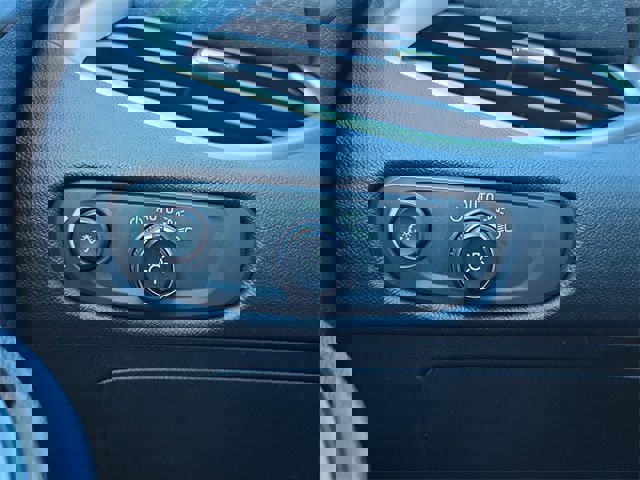 Used 2024 Chevrolet Malibu LT image 25