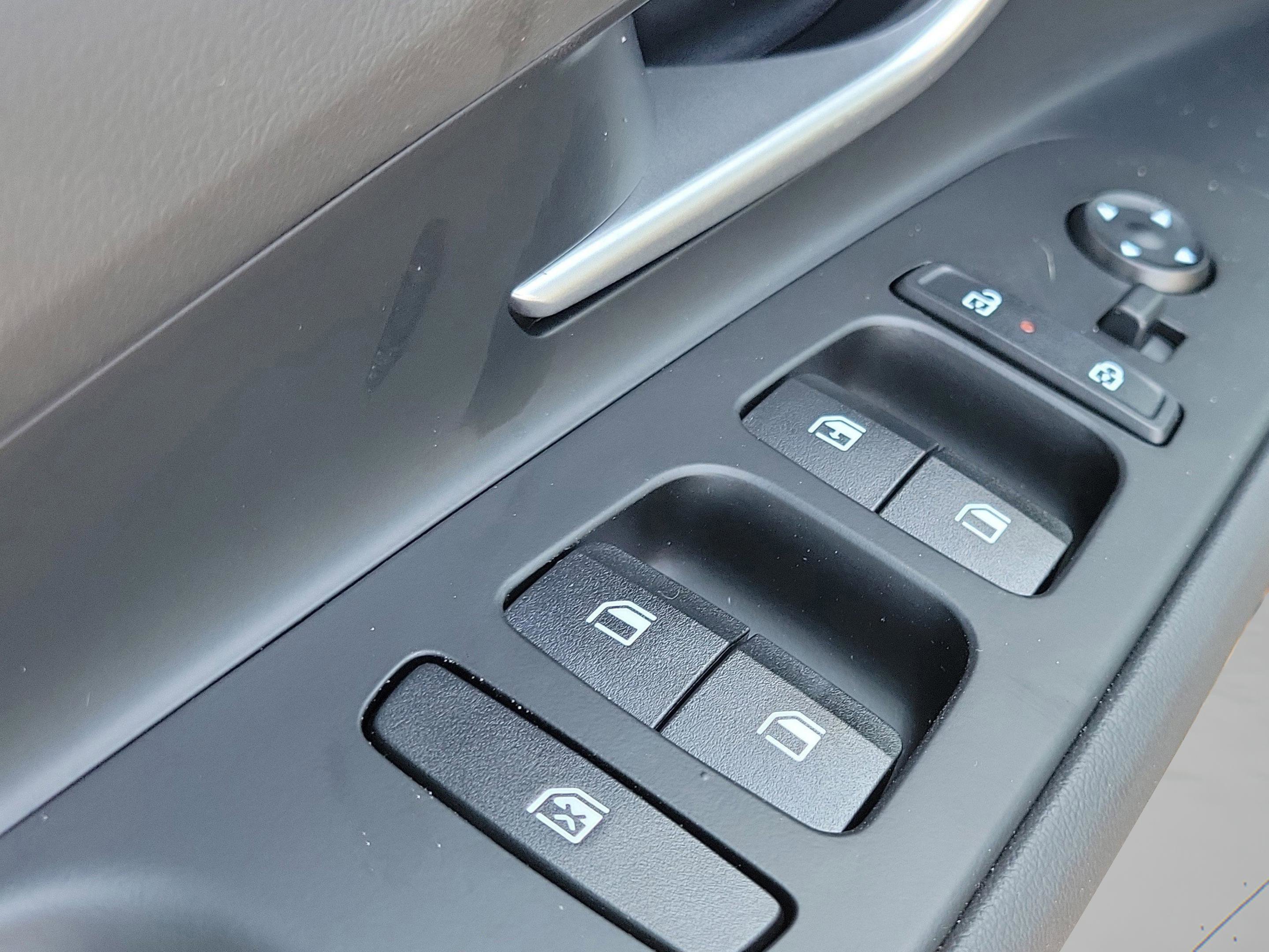 New 2026 Hyundai Elantra SE image 29