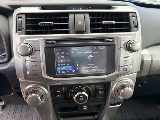 Used 2018 Toyota 4Runner SR5 AWD/4WD image 28