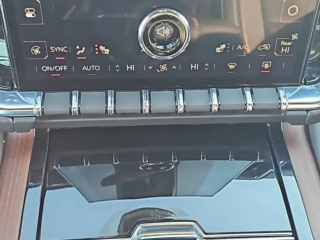 Certified 2025 GMC Yukon Denali image 23