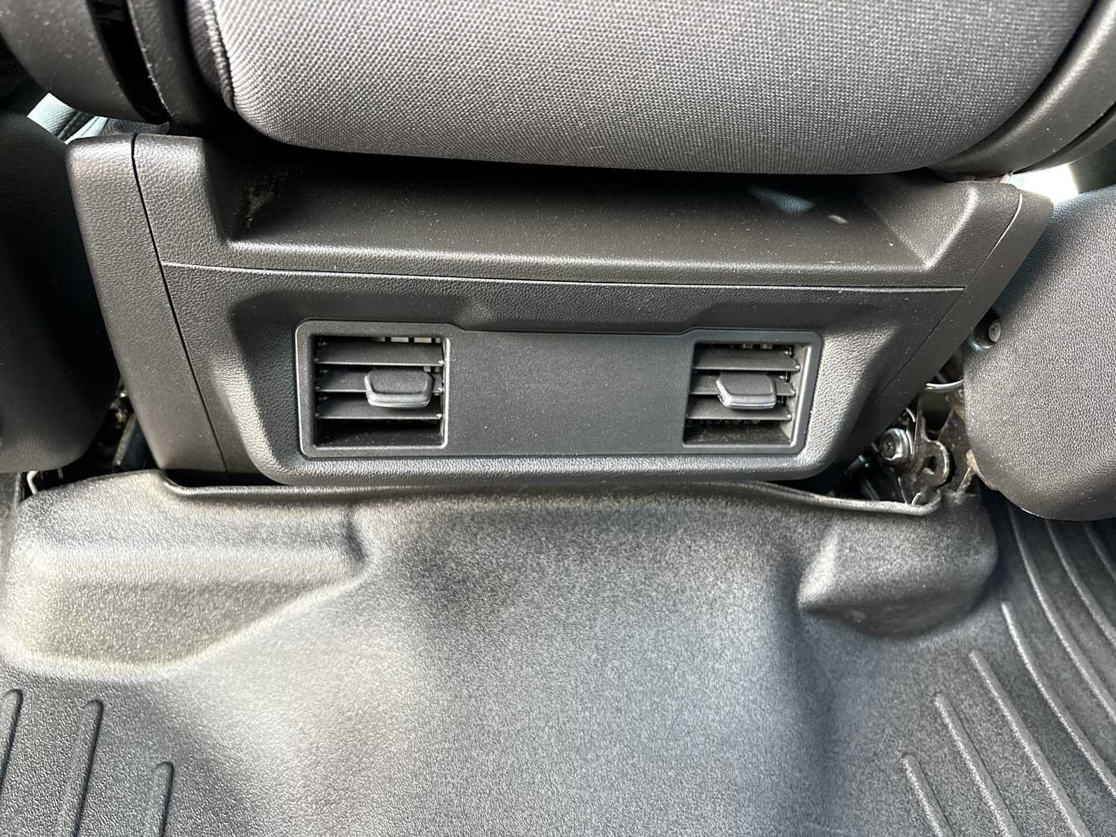 Used 2022 Chevrolet Silverado 1500 Custom AWD/4WD image 20