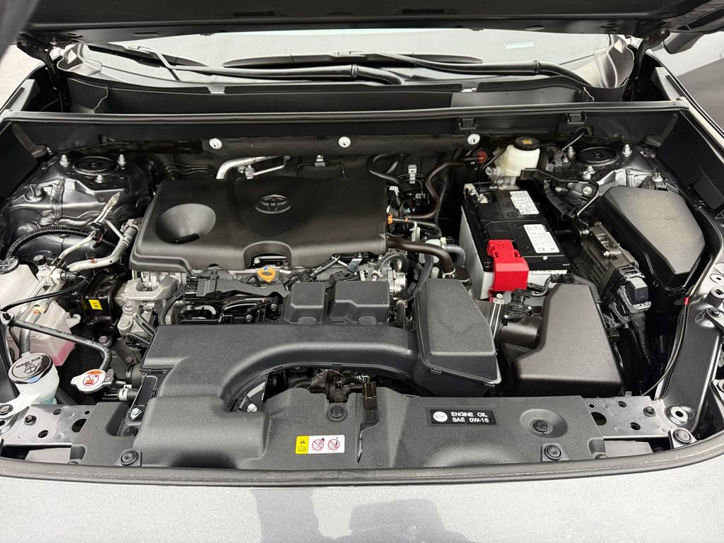 Certified 2025 Toyota RAV4 XLE image 28