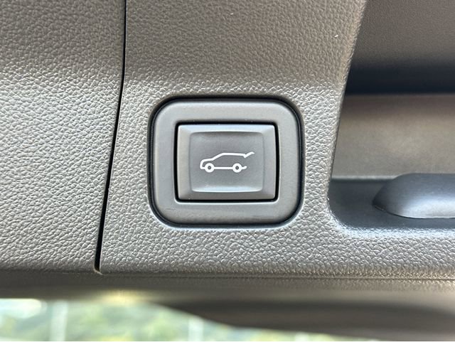 Certified 2023 GMC Acadia Denali image 32