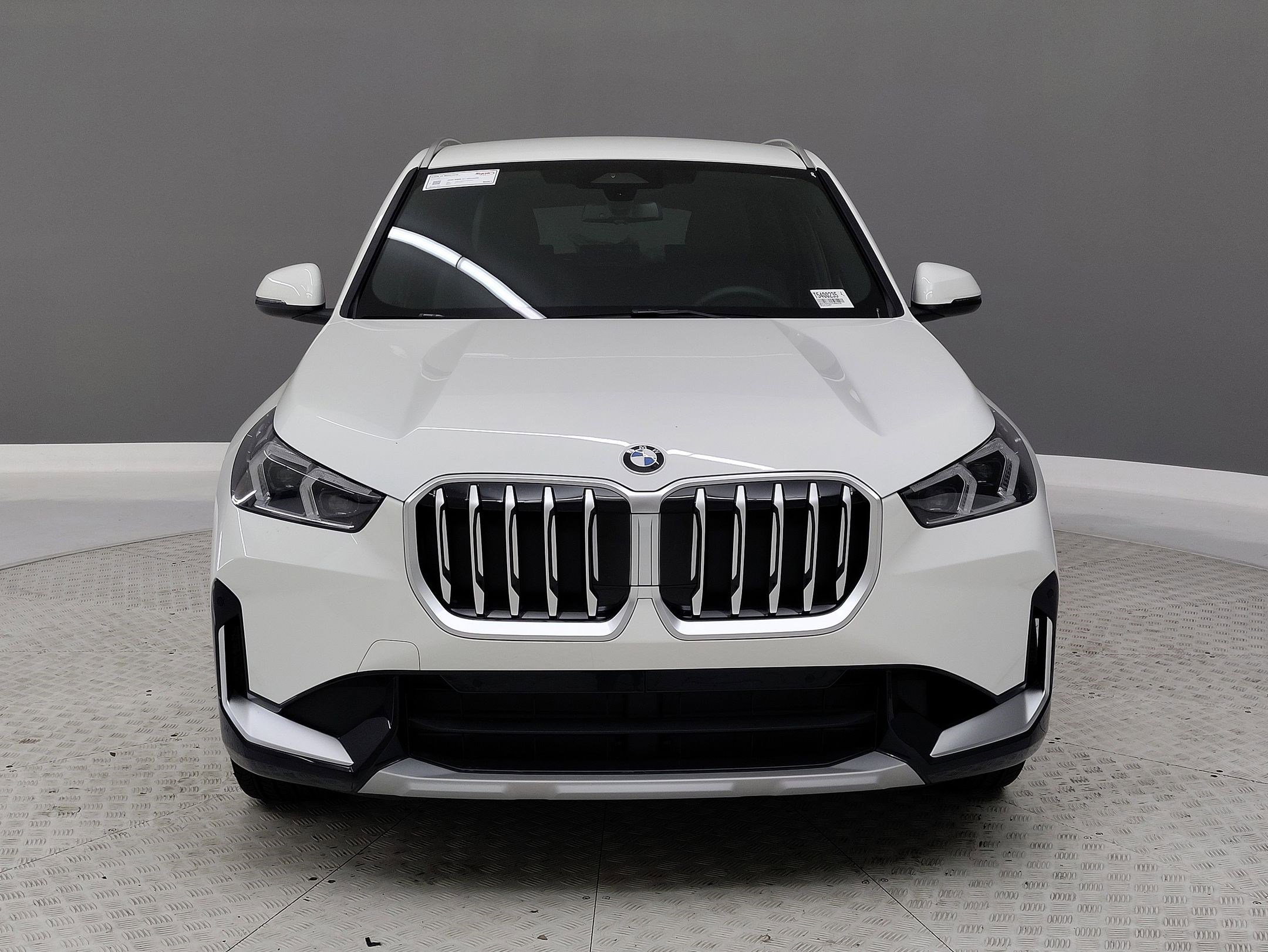Used 2026 BMW X1 xDrive28i AWD/4WD image 2