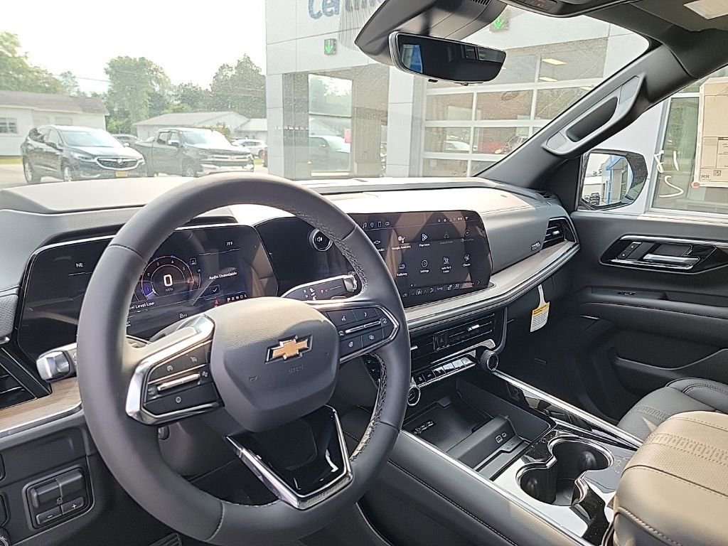 New 2025 Chevrolet Suburban High Country w/ Sun And Tow Package image 9