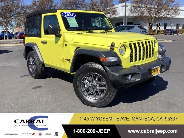 Used 2024 Jeep Wrangler Sport S image 1