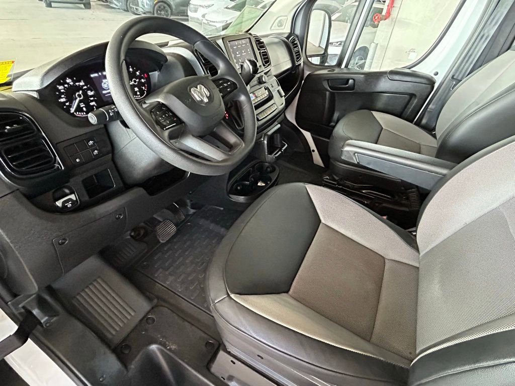 Used 2025 RAM ProMaster 2500 w/ Convenience Group image 41
