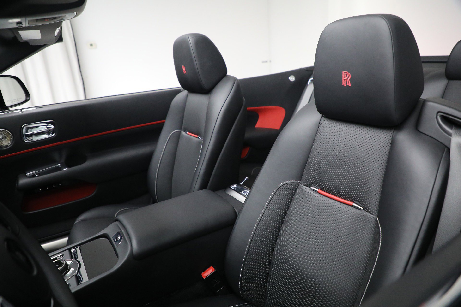 Certified 2018 Rolls-Royce Dawn image 18