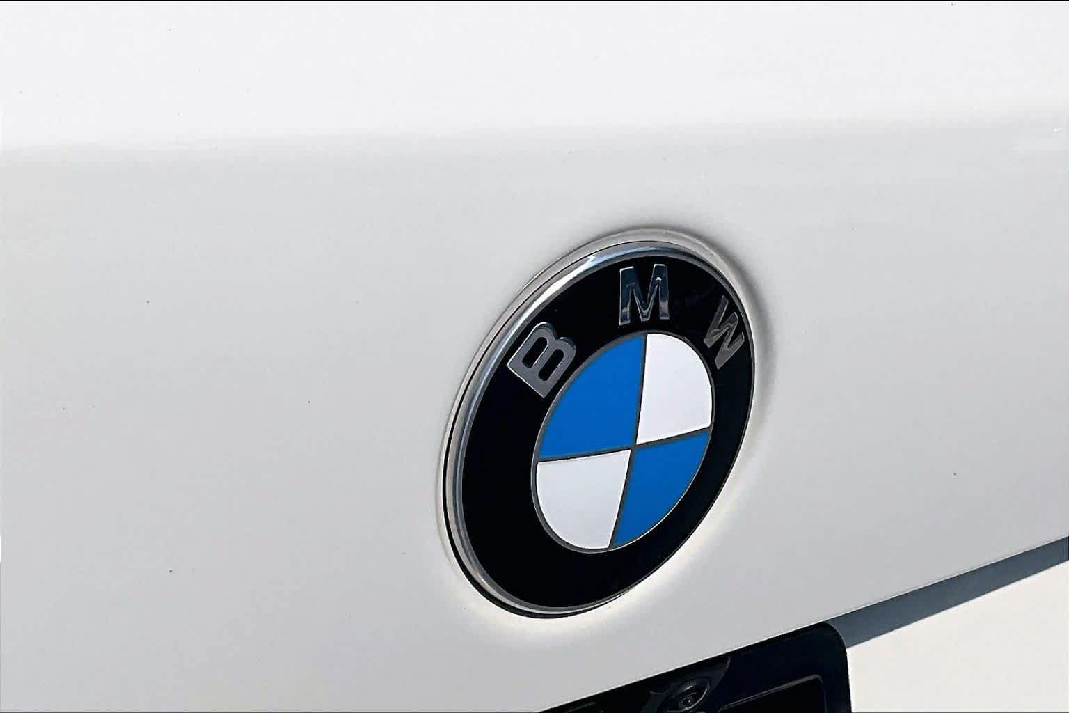 Certified 2024 BMW X5 xDrive40i w/ M Sport Package AWD/4WD image 9