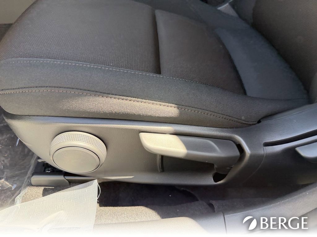 New 2026 MAZDA MAZDA3 s FWD image 21