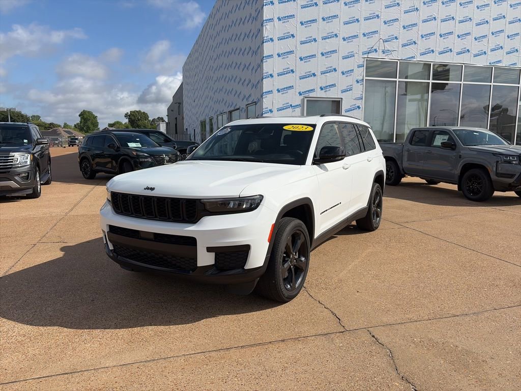 Used 2023 Jeep Grand Cherokee L Laredo