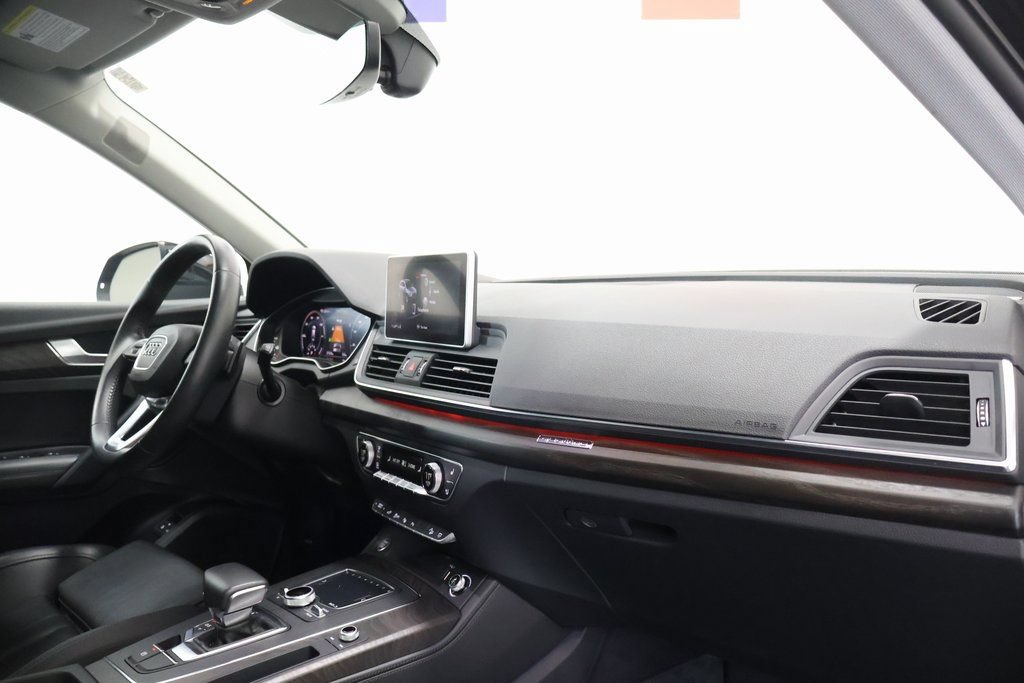 Used 2020 Audi Q5 e Prestige w/ Prestige Package AWD/4WD image 23