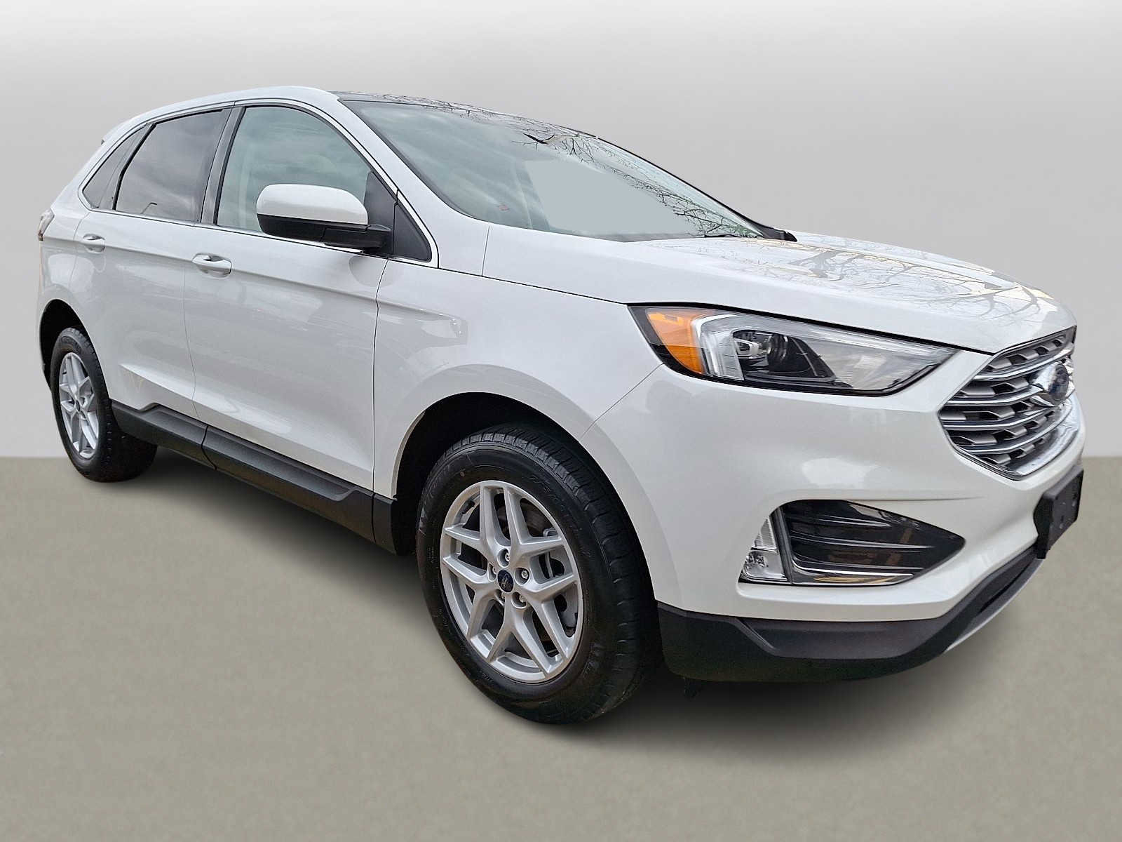 Used 2022 Ford Edge SEL w/ Convenience Package image 3