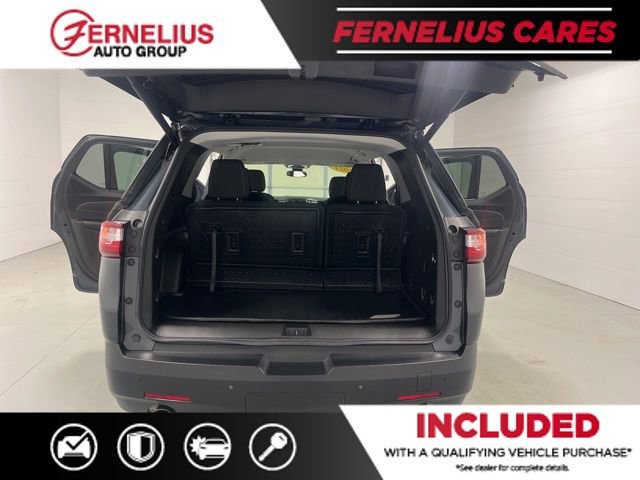 Used 2021 Chevrolet Traverse LT image 20