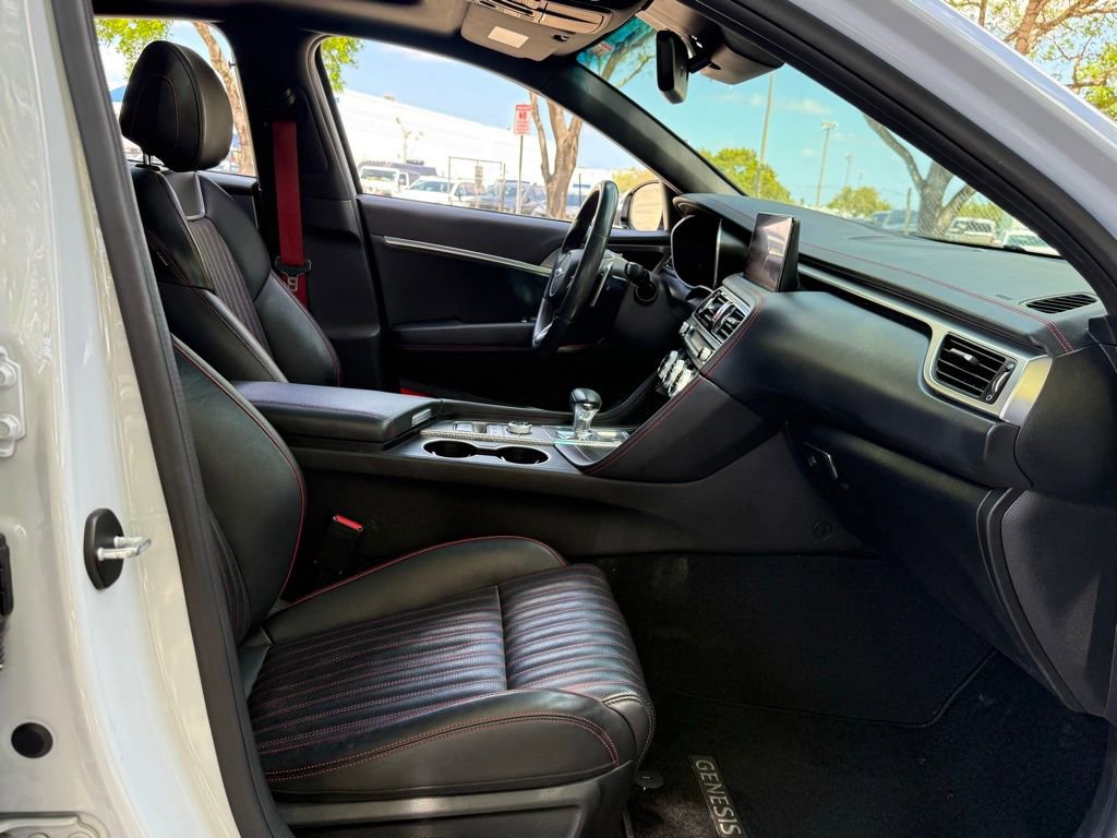 Used 2023 Genesis G70 2.0T w/ Sport Prestige Package RWD image 38