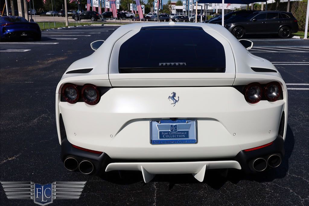 Used 2020 Ferrari 812 Superfast image 9