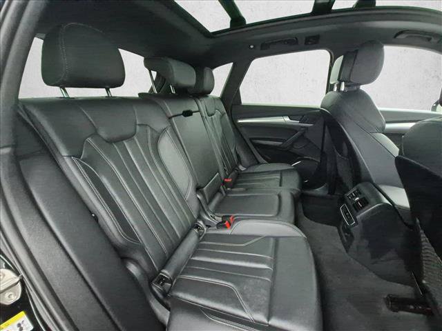 Used 2025 Audi Q5 2.0T Premium AWD/4WD image 24