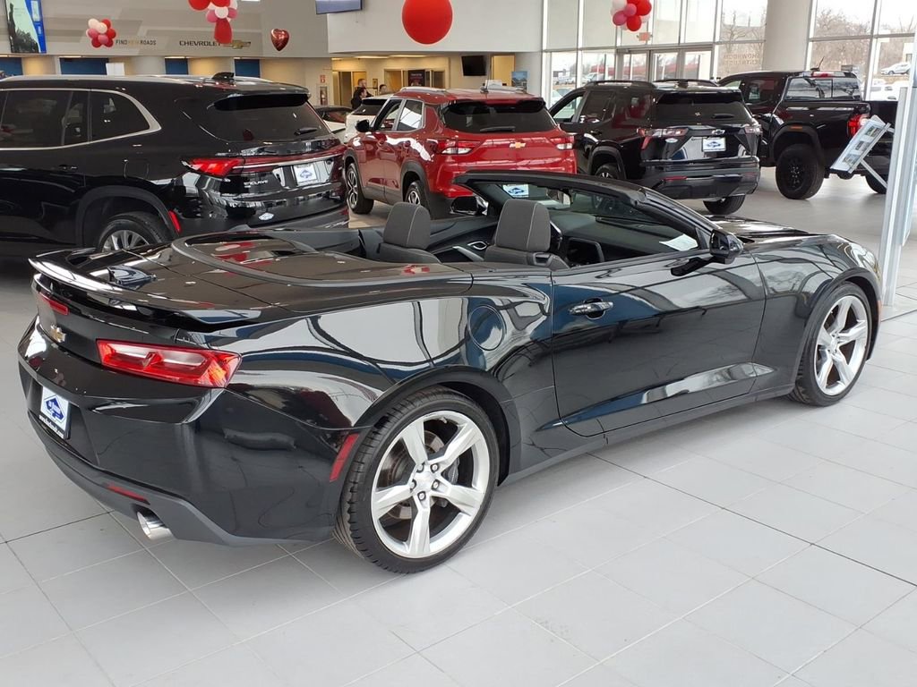 Used 2017 Chevrolet Camaro SS image 8