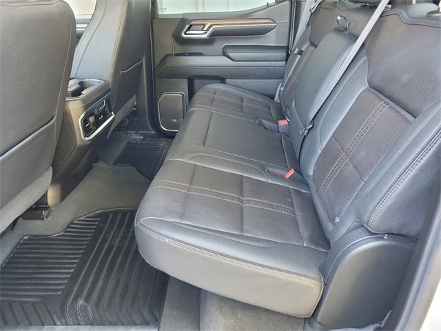 Used 2023 Chevrolet Silverado 1500 High Country w/ High Country Premium Package image 18