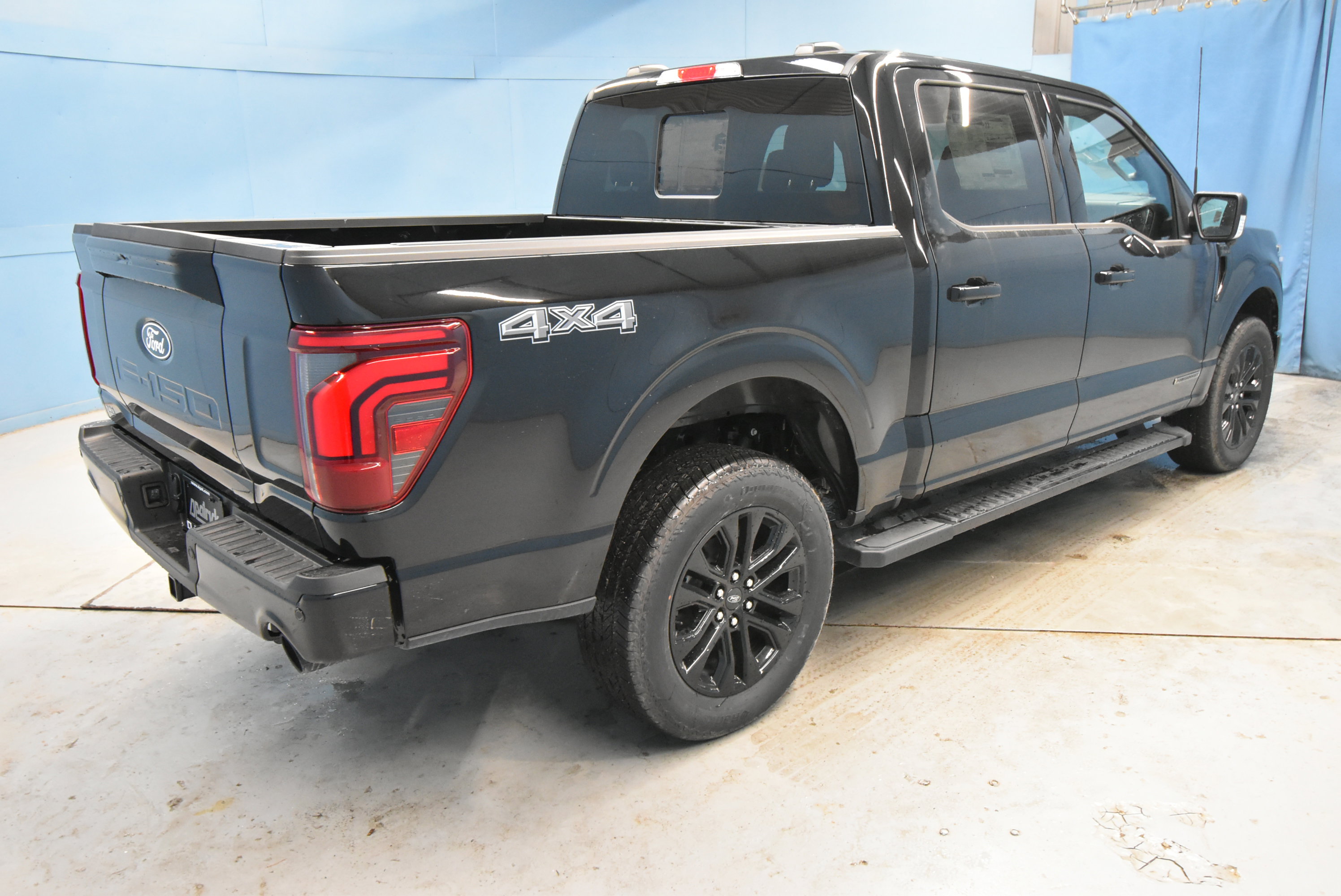 New 2025 Ford F150 Lariat w/ Equipment Group 502A High image 26