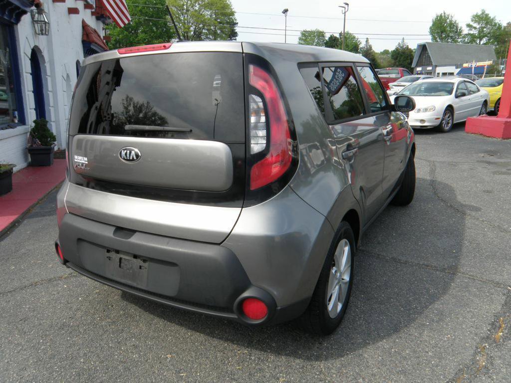 Used 2016 Kia Soul image 2