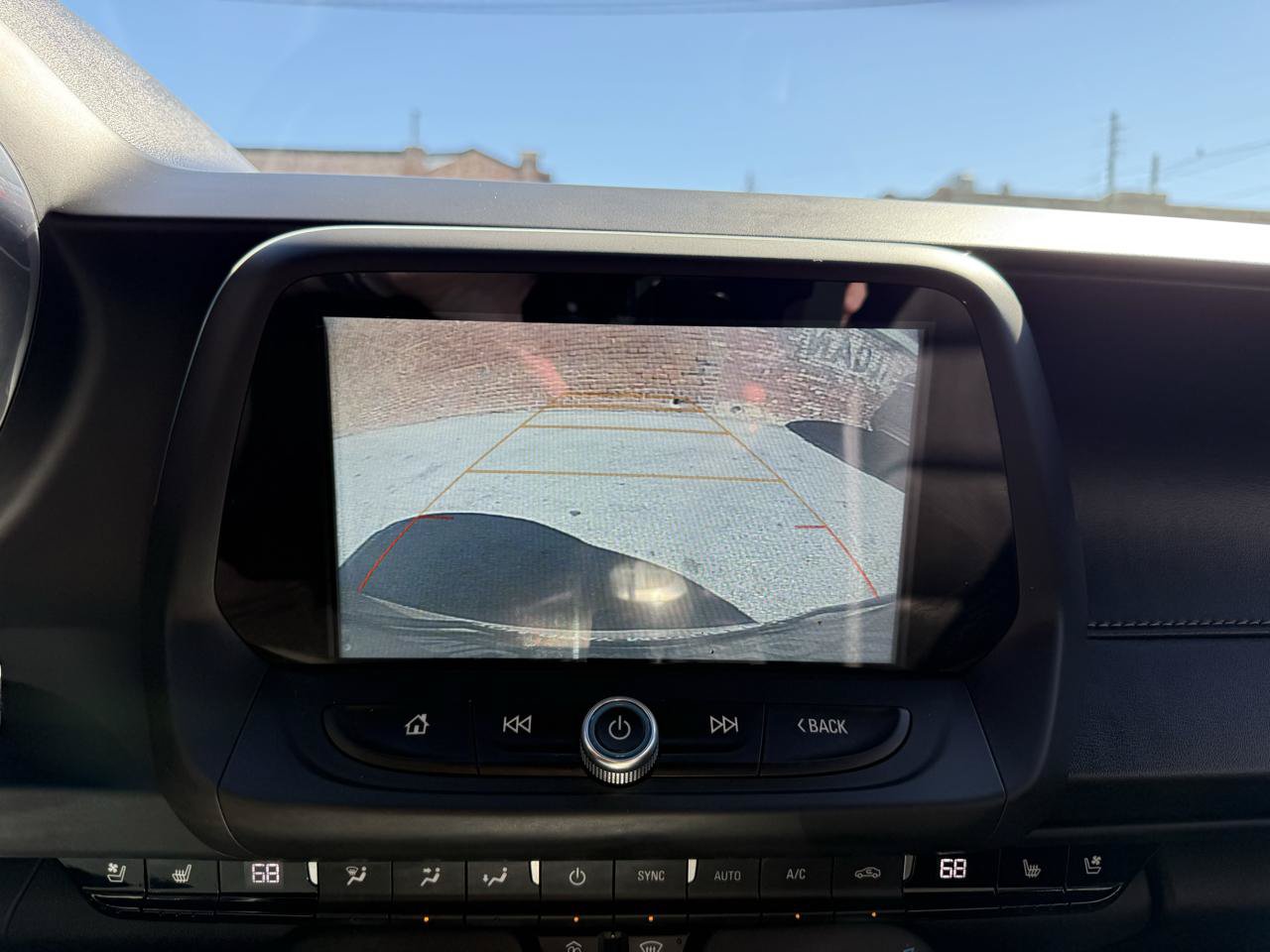 Used 2018 Chevrolet Camaro LT RWD image 12
