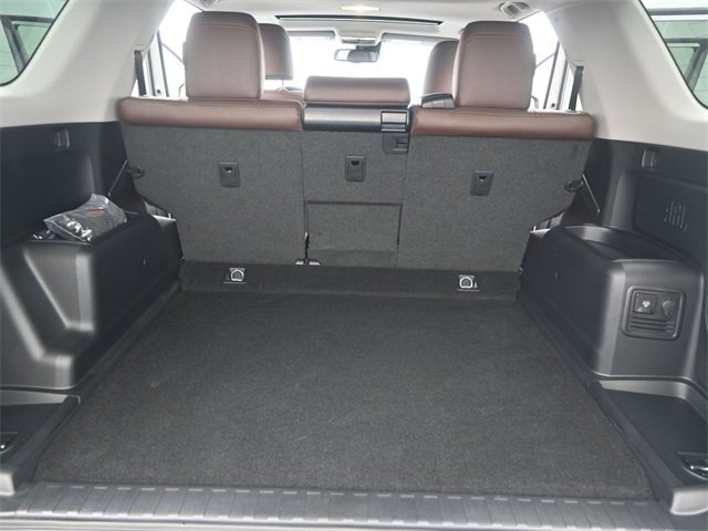 Used 2022 Toyota 4Runner Limited image 14
