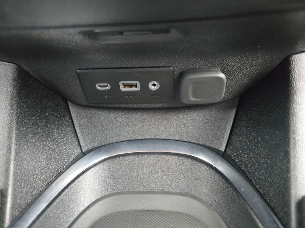 Used 2024 Chevrolet Malibu LT w/ Sport Edition FWD image 29