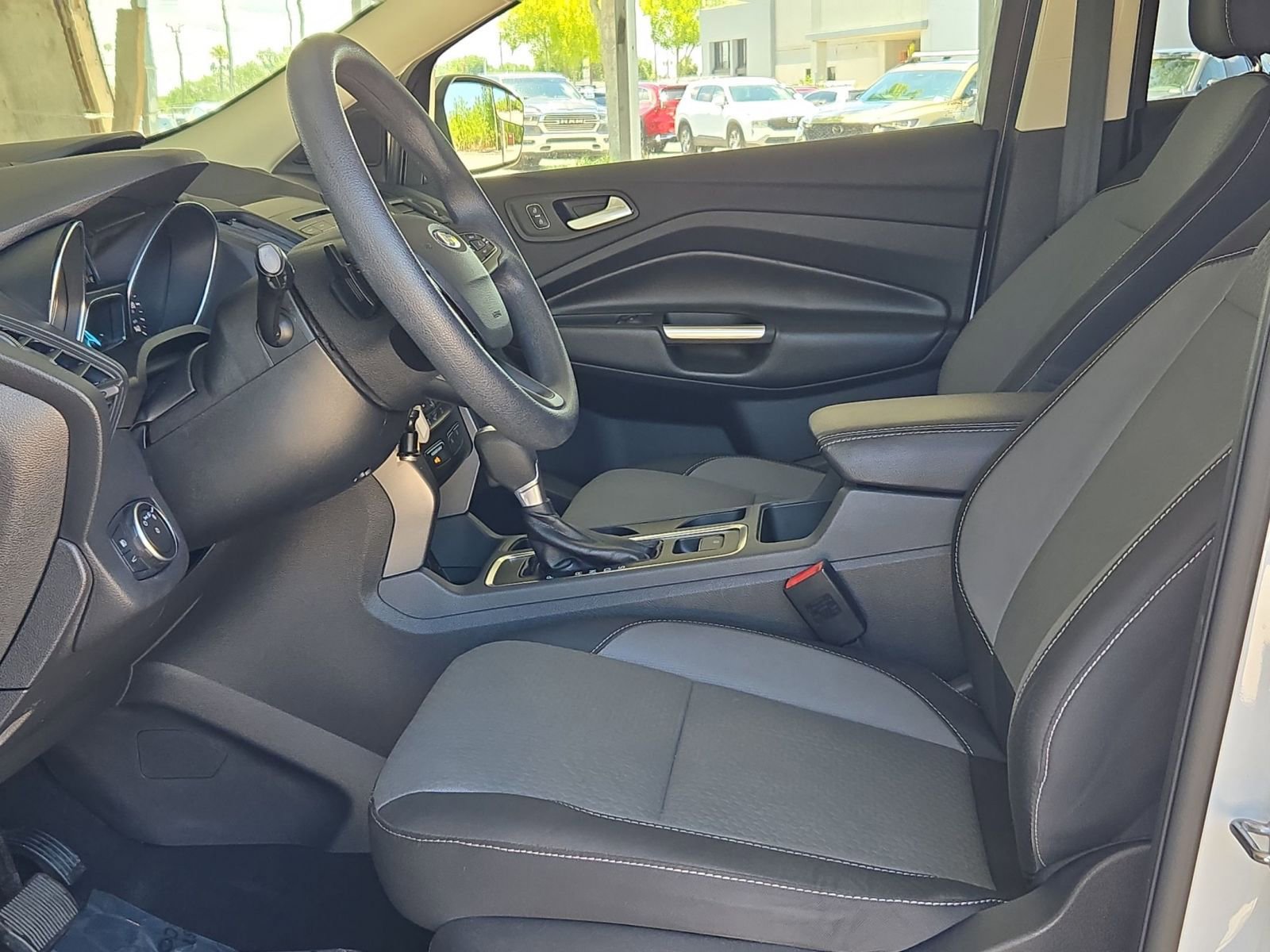 Used 2017 Ford Escape SE FWD image 21