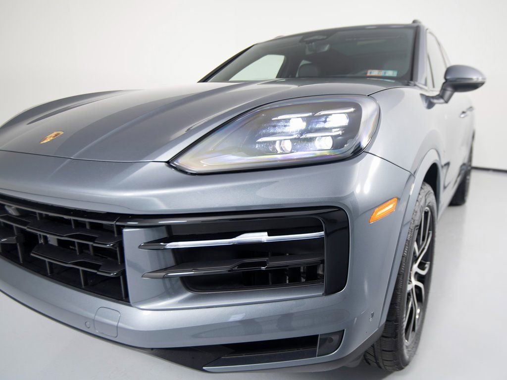 New 2026 Porsche Cayenne image 14