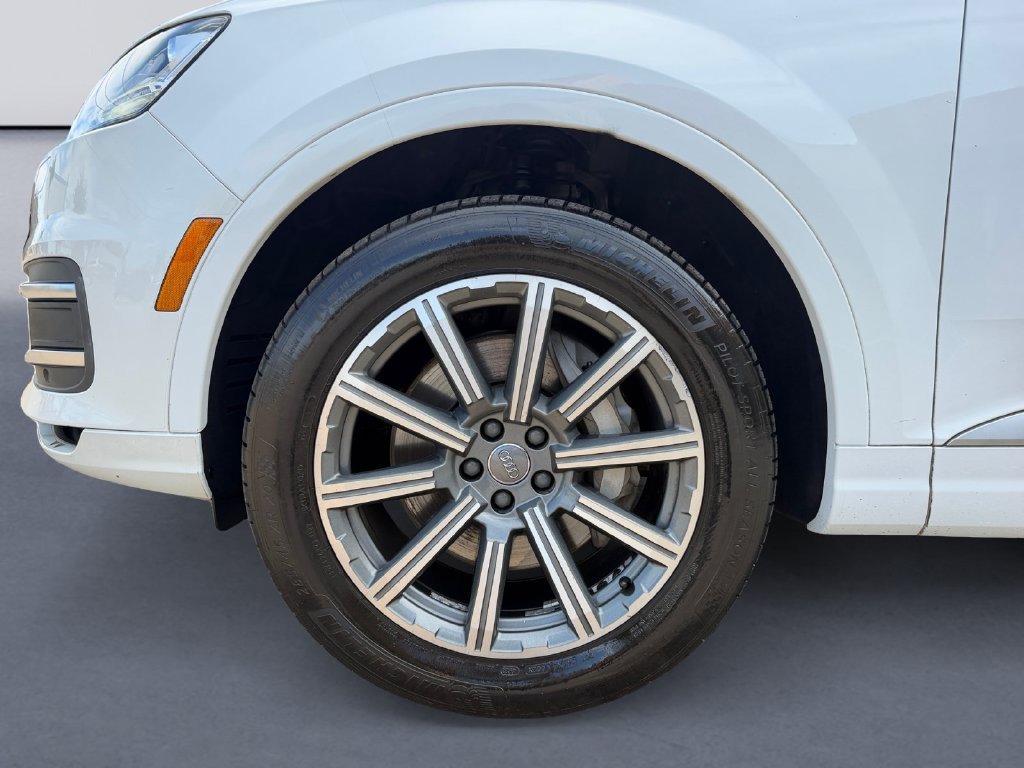 Used 2018 Audi Q7 3.0T Prestige AWD/4WD image 9