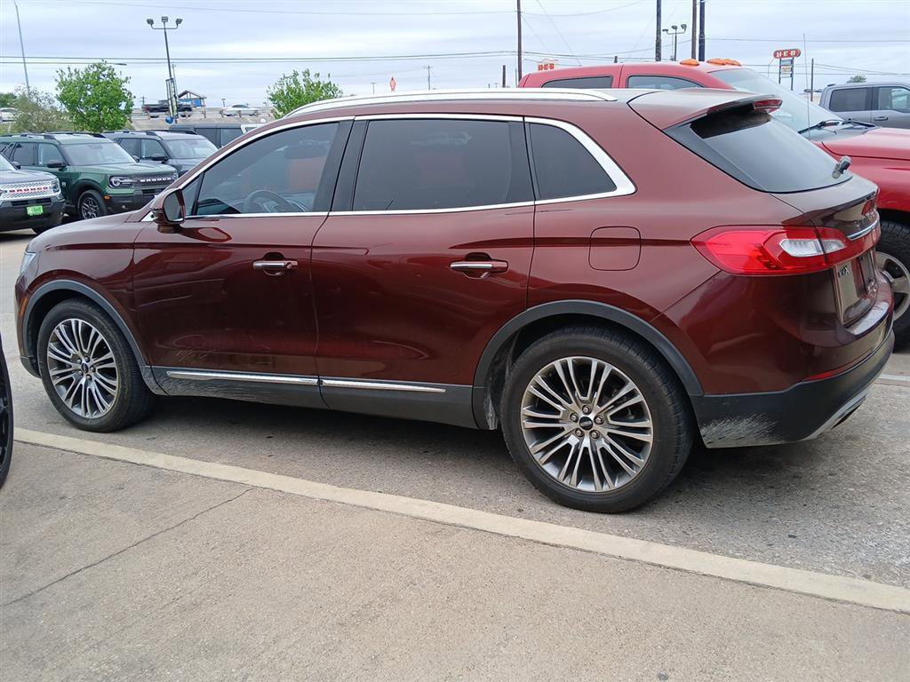Used 2016 Lincoln MKX Reserve w/ Enhanced Security Package image 7