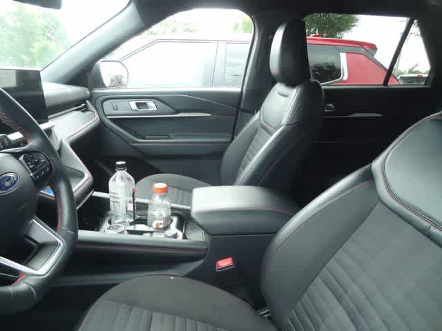 Used 2025 Ford Explorer ST-Line AWD/4WD image 5